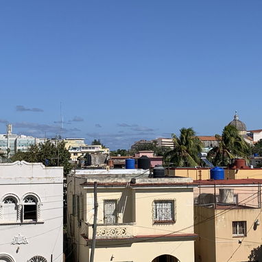 Alquilo apto de dos cuartos con garaje en Miramar - Img 122557773
