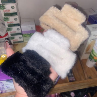Pellizcos cuadrados grandes de peluche para el cabello 🌸 - Img 123307055