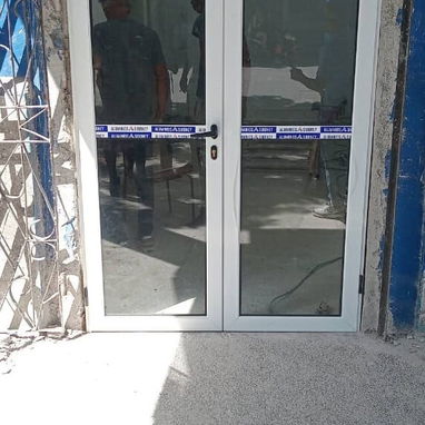 Puertas de aluminio € - 3/10