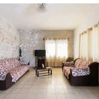 🏠¡Disfruta de nuestra hermosa casa de renta ideal para vivir un reencuentro familiar perfecto! - Img 103826890