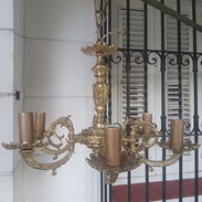 SE VENDE LÁMPARA ANTIGUA DE BRONCE - Img 57148483