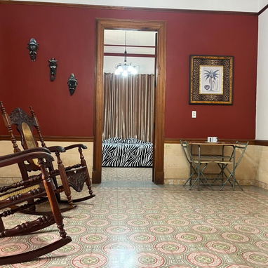 Apartamento en renta , independiente, Ubicado en el Vedado, zona céntrica, cerca del hotel Habana Libre+53 52463651 Y - Img 110128702