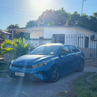 KIA FORTE GT LINE 2024 - 4/5