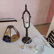 Lámparas de mesa con bombillos - Img 56697069