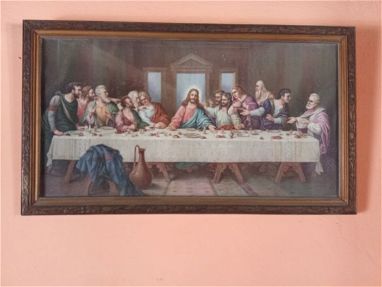 Vendo cuadros antigüos de la última cena y el sagrado corazón de Jesús, portaretrato de bronce y algunos cubiertos - Img 65156709