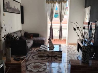 📌Propiedad 34655📌 Apartamento en calle céntrica de centro Habana, a 3 cuadras de malecón, la venden con todo dentro - Img 62151621