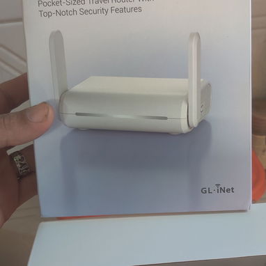 Cable de red y Router wifi extensor - 2/5