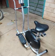 Dos equipos en uno. Bicicleta elíptica y estática. Llamar al 54706195 - Img 48866020