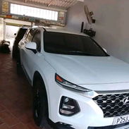 Se vende hyundai Santa Fe 2020, carro nítido, motor 2.4, interesados al 58873843 el precio es 28k - Img 56628628
