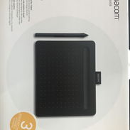 Wacom Tablet, Tableta de dibujo con 3 programas de software incluidos de 7.9" x 6.3". Contactar por WhatsApp. - Img 56157361