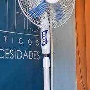 Ventilador recargable con pedestal - Img 55400646