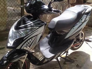 Se vende moto bucatti sin batería como nueva - Img 64717789