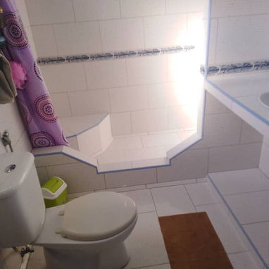 REBAJA DE 75 A 65 mil USD. Casa de 5 cuartos y 3 baños en Plaza de la Rev. - Img 121465985