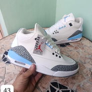 Variedad de tenis - Img 57650672