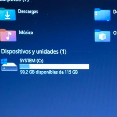 Laptop Hyundai con rendimiento para algunos juegos y trabajos de programación informática - 3/6