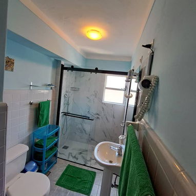 Lindo apartamento en en Vedado. - Img 113714112