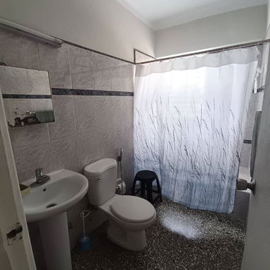 Rento apartamento independiente, Nuevo Vedado - 4/5