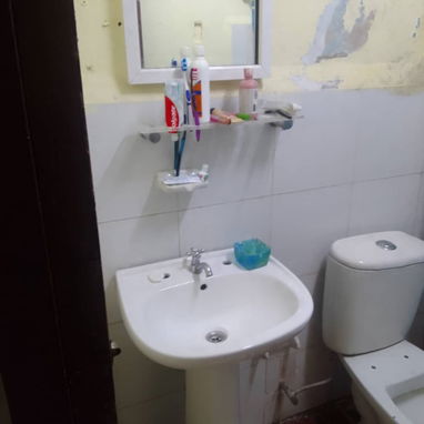 *REBAJADA A $6500usd. En venta casa biplanta (BAJOS) puerta de calle en San Miguel del Padrón. Reparto Central. Punto de - Img 121288772