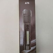 Se vende linterna recargable con cable de cargar tipo c - Img 58411387