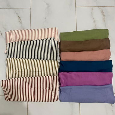 Pantalonetas  y blusa de mujer - 3/3