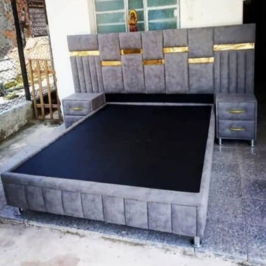 Muebles camas comedor y sillones - 4/10