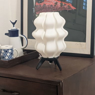 Lámpara de Mesa de inspiración en la cultura asiática. - 3/5