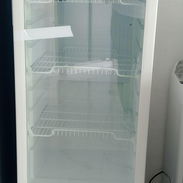 Exhibidor Royal 8.5 p 3 meses de garantía 🤑 600 USD 🤑 - Img 57500358
