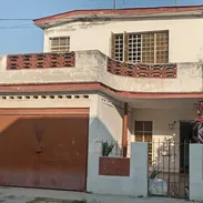 Casa biplanta puerta calle en lawton 10 de octubre 40mil USD ajustables - Img 55096234