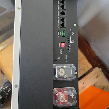 Batería de litio Life PO4 100 Ah 51.2V - 3/4