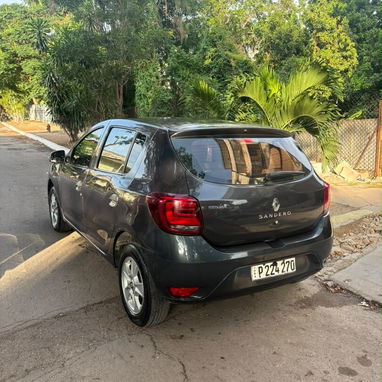 Renault sandero 2018 - 2/7