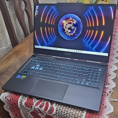 🎮 MSI CYBORG 15 — CORE i7 + RTX 4060 - Img 126381906