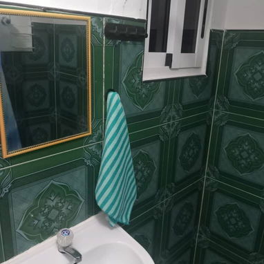 🏢  Renta Lineal y por Noches de Apartamento ventilado y confortable en el Vedado REF 1424 - Img 101713006