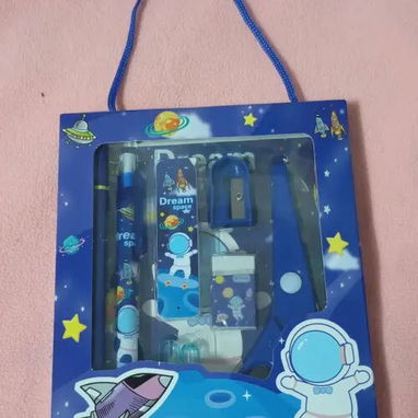 **Estuche escolar con tijera** - 2/3
