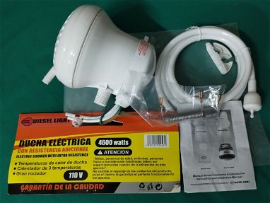 $6000 DUCHA ELÉCTRICA DIESEL LIGHT Brasileña,nueva,con resistencia de repuesto,ducha de mano,reductor para más presión d - Img 67477612