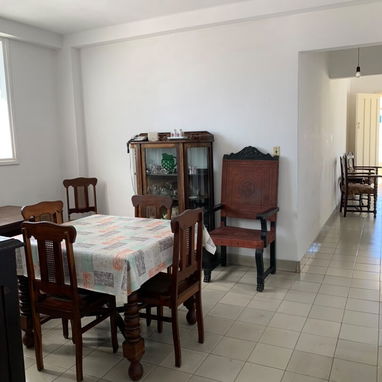 Casa en alto de un biplanta a pocos metros de 17 y 64 placa libre - 2/10