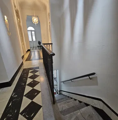 ¡Casa colonial de ensueño en el corazón del vedado – reformada y lista para entrar a vivir! ZONA LIBRE DE APAGONES - Img 94752212