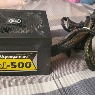 APEXGAMING AI500 80+ 550 WATH EFECTIVE.. 2S SEMANAS DE USO COMO NEW 54746078 - Img 123229350