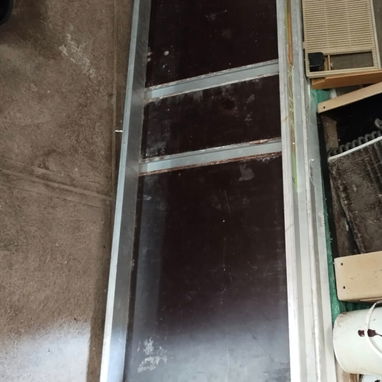 Vendo dos secciones de andamio con dos bandejas. 70 cm de ancho por 2m de altura. 100 USD - Img 123545232
