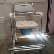 **VENDO SILLA DE BAÑO Y COLCHON ANTIESCARAS** - Img 55614054