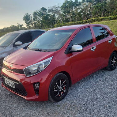Vendo o negocio Kia picanto del 2017 bueno el carrito - Img 86261890