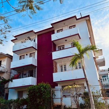 ✴️APARTAMENTO EN ALQUILER – EL VEDADO, LA HABANA - 2/10