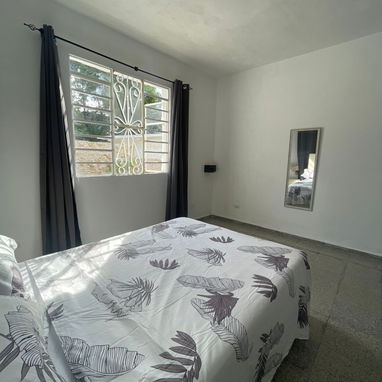 Cod.Z 🌊 Renta de Casa con Piscina en Playa Bocaciega | 4 Hab | Lujo y Confort - Img 121265395