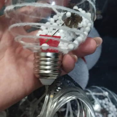 Cadenas de luces de 4m. Tiene bolas y Forma de muñeco de nieve y tiene un solo tono de luz pero en 3 posiciones - 8/8