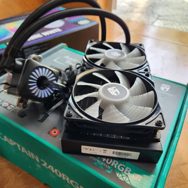 💎REFRIGERACIÓN LÍQUIDA DEEPCOOL Captain 240RGB V2 (Intel & AMD) – ¡Como Nueva! 💎 - Img 124087757