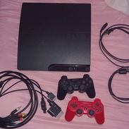 Vendo PS3 Slim Pirateado con 160gb Cable Av 2metros Con sus 2 mandos originales👌🏻 70usd💵 - Img 58333906