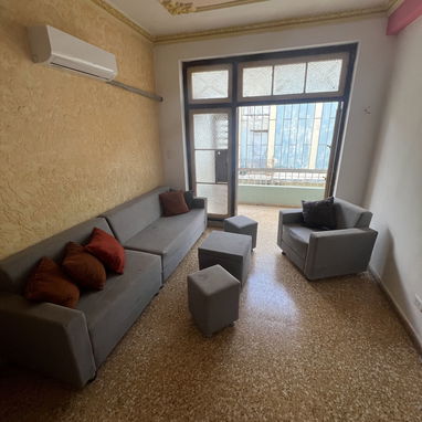 Vendo casa en centro habana (campanario y san Miguel) papeles en regla en 35 mil  USD  3 cuartos  3 balcones  2 baños  C - Img 126679240
