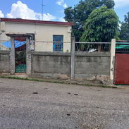 Venta de casa de 5 habitaciones en Guanabacoa y un carro todo por 25000 usd - Img 55831558