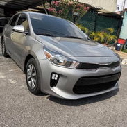 Kia Rio GRIS – $65 USD/día - Img 57097312