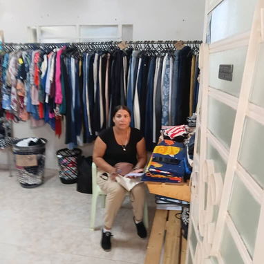 SE VENDE CASA CON NEGOCIO EN ZONA CENTRICA DE ALTAHABANA Y NO SE VA LA CORRIENTE - 8/9