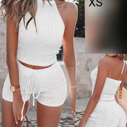 Conjunto blanco de short y blusa talla XS - Img 54663793